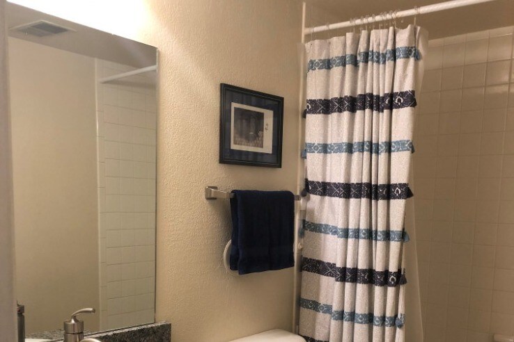 Shared Bathroom - 10785 W 63rd Pl