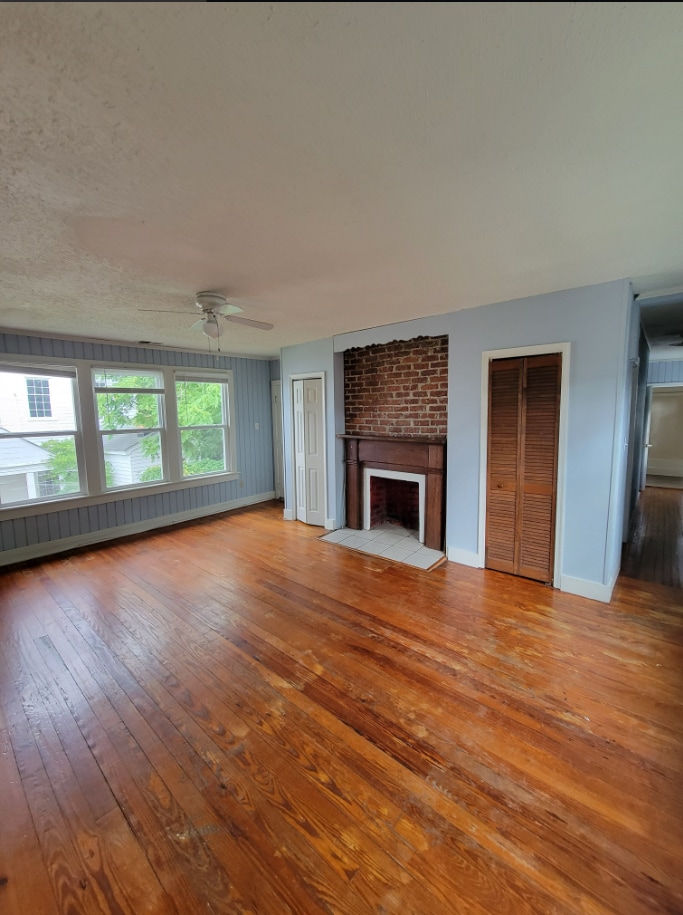 Building Photo - 1016 Pecan Ave