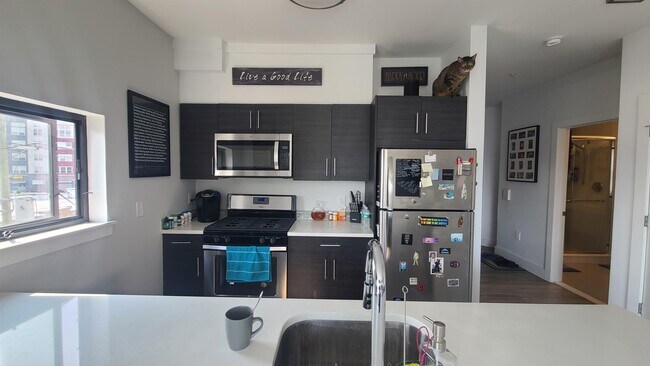 Building Photo - 5711 Washington St