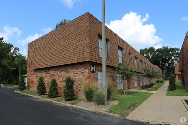 Building Photo - X - Arlington