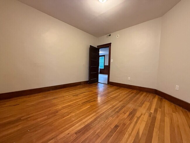 Building Photo - 38 Ames St