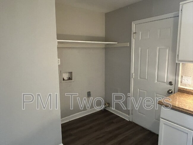 Building Photo - 1904 Westchester Dr