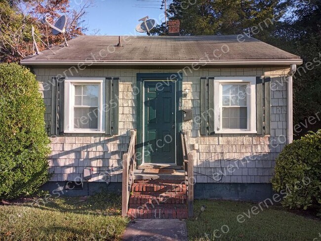 Building Photo - 118 Penniman Rd