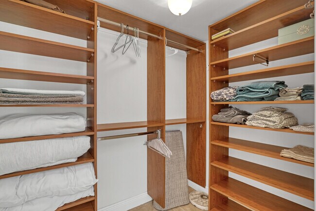 Building Photo - 11863 Wimbledon Cir