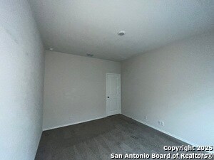 Building Photo - 324 Middle Grn Lp