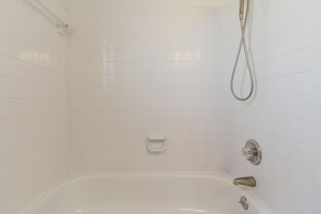 Building Photo - Great Cul-De-Sac Location in Fort Walton B...