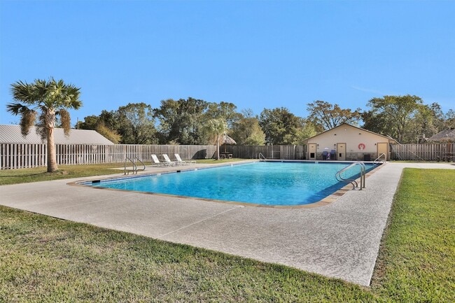 Building Photo - 12922 Longstreet Rd