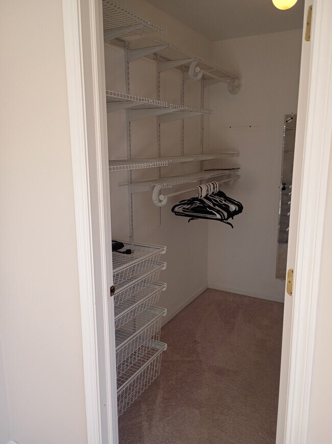 Building Photo - 188 S Concord Dr