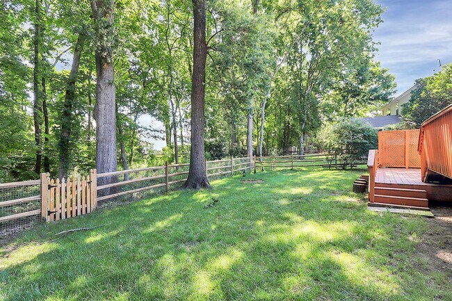 Building Photo - Beautiful 4/3 Home for Rent