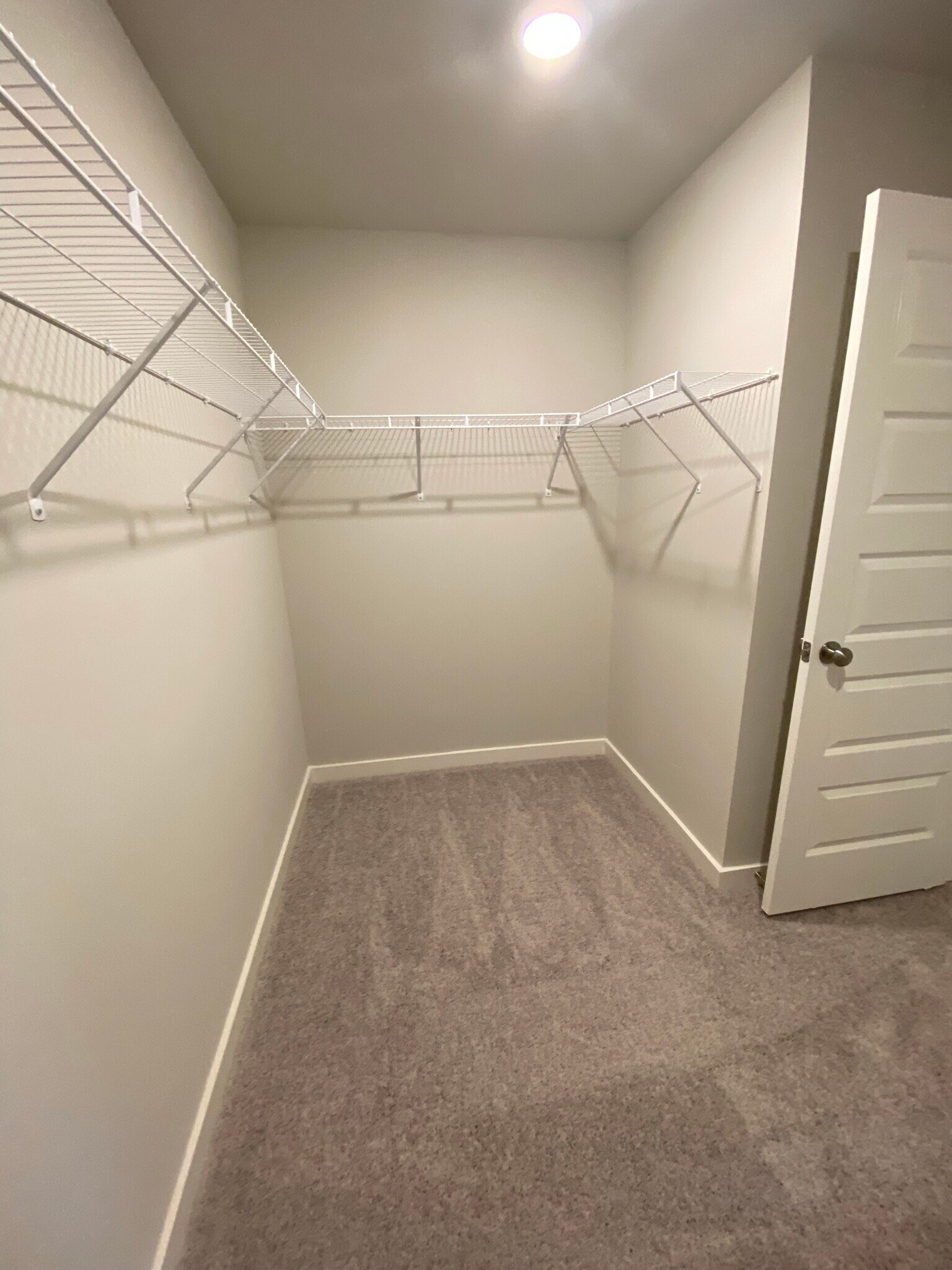 Building Photo - 3115 Lamond Dr