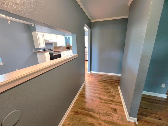 Building Photo - 16890 Porter Ln