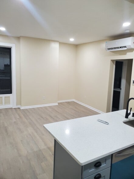 Living Area - 170 Washington Ave