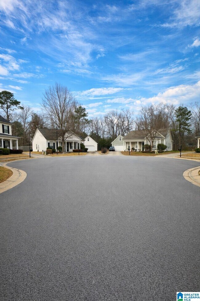 Building Photo - 2017 Kelly Creek Ct