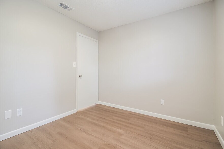 Building Photo - 9556 Brimton Dr