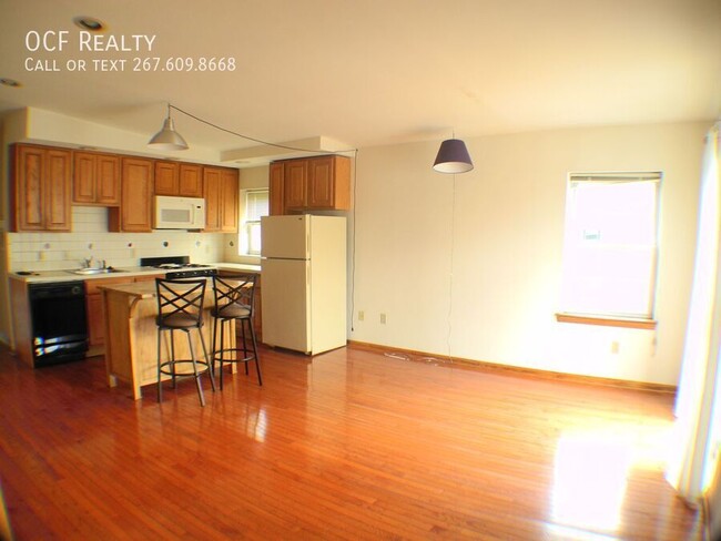 Primary Photo - Graduate Hospital Three Bedroom / One Bath...