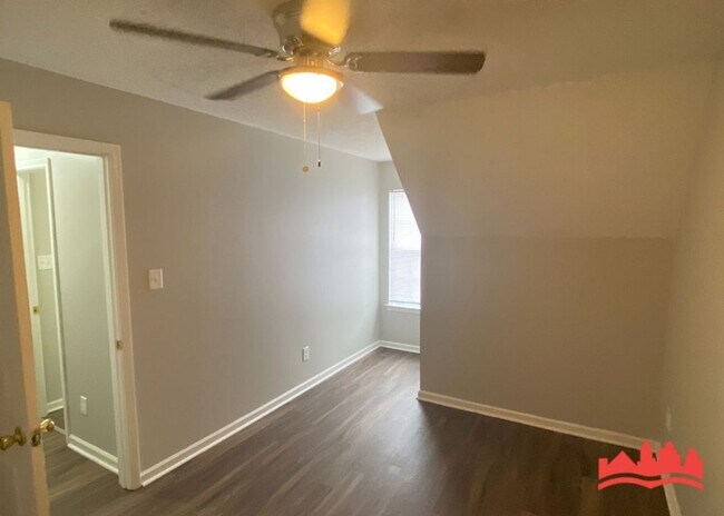 Building Photo - 3932 Oak Branch Cir E
