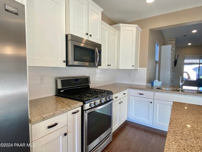 Building Photo - 1553 Range View Cir