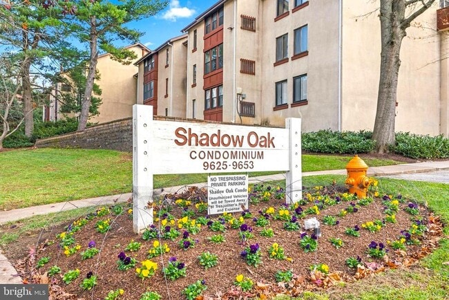 Building Photo - 9639 White Acre Rd