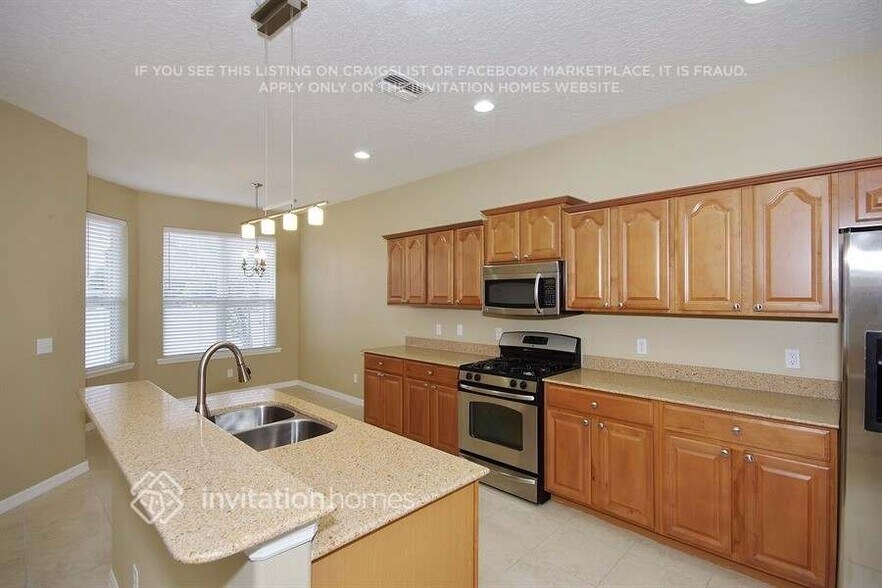 Building Photo - 809 James Way