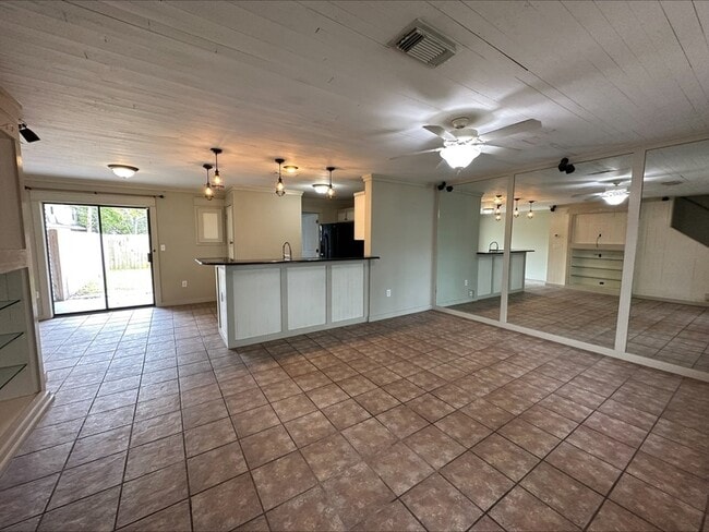 Building Photo - 59 Wedge Ct