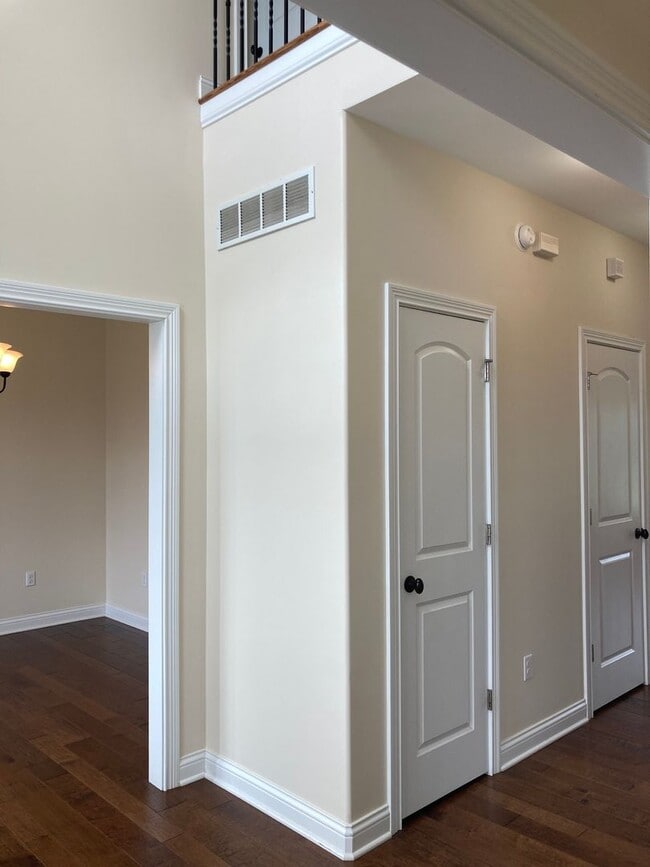Building Photo - 108 Carriage Hills Ln