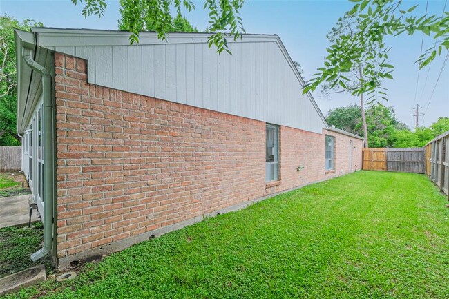 Building Photo - 2314 Silver Sage Dr