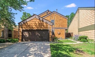Building Photo - AVAILABLE TODAY - Beautiful 4BD/4BA Low-Ma...