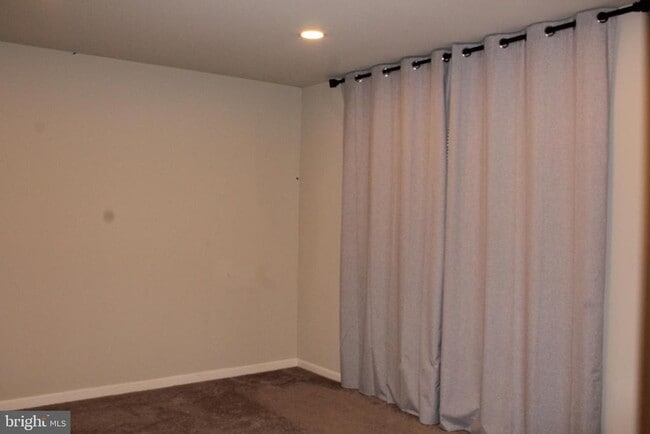 Building Photo - 2103 Foxfire Dr
