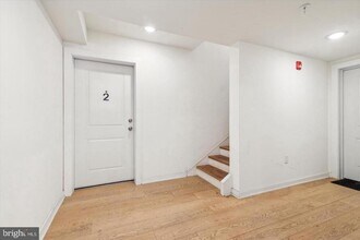 Building Photo - 1716 Cambridge St