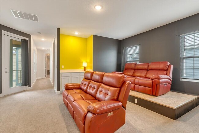 Building Photo - 1468 Fairview Cir