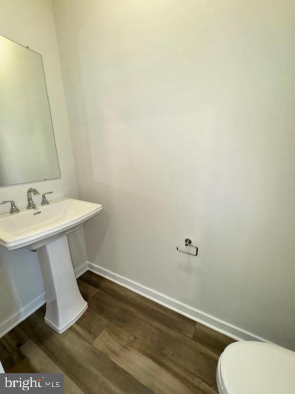 Building Photo - 701 Platinum Dr