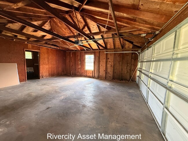 Building Photo - 1724 Rockdale Ave