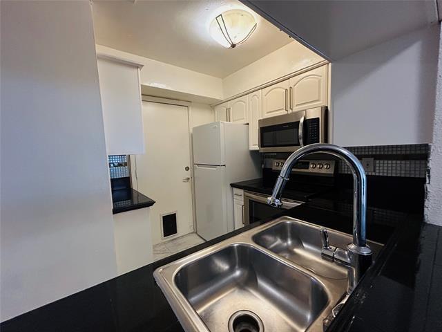 Building Photo - 5616 Preston Oaks Rd