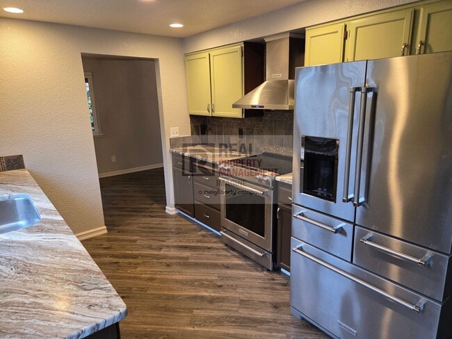 Building Photo - !!MOVE-IN SPECIAL- 50% OFF 1ST FULL MONTH RENT!!  Beautiful 3 Bedroom, 2 Bath in Lacey!