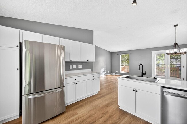 Building Photo - 5289 Frisco Dr