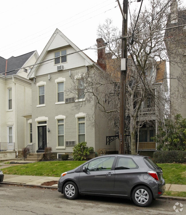 Building Photo - 6325 Marchand St