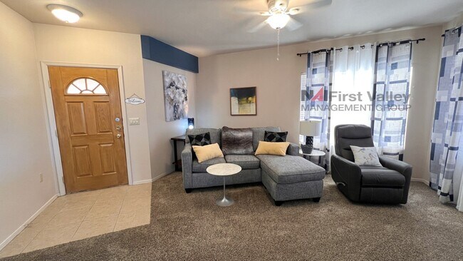 Building Photo - 1 Bedroom, 1 Bath Executive