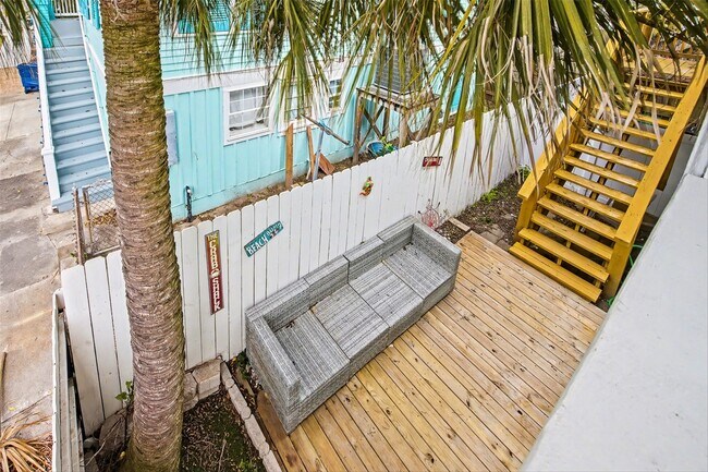 Building Photo - 1912 37th St