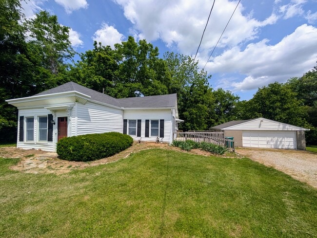 Building Photo - 6109 Billtown Rd