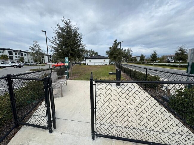 Building Photo - 12595 Windy Pointe Lp