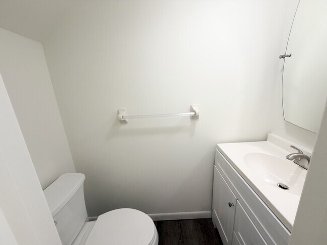 Building Photo - 6131 SW 42nd Ct