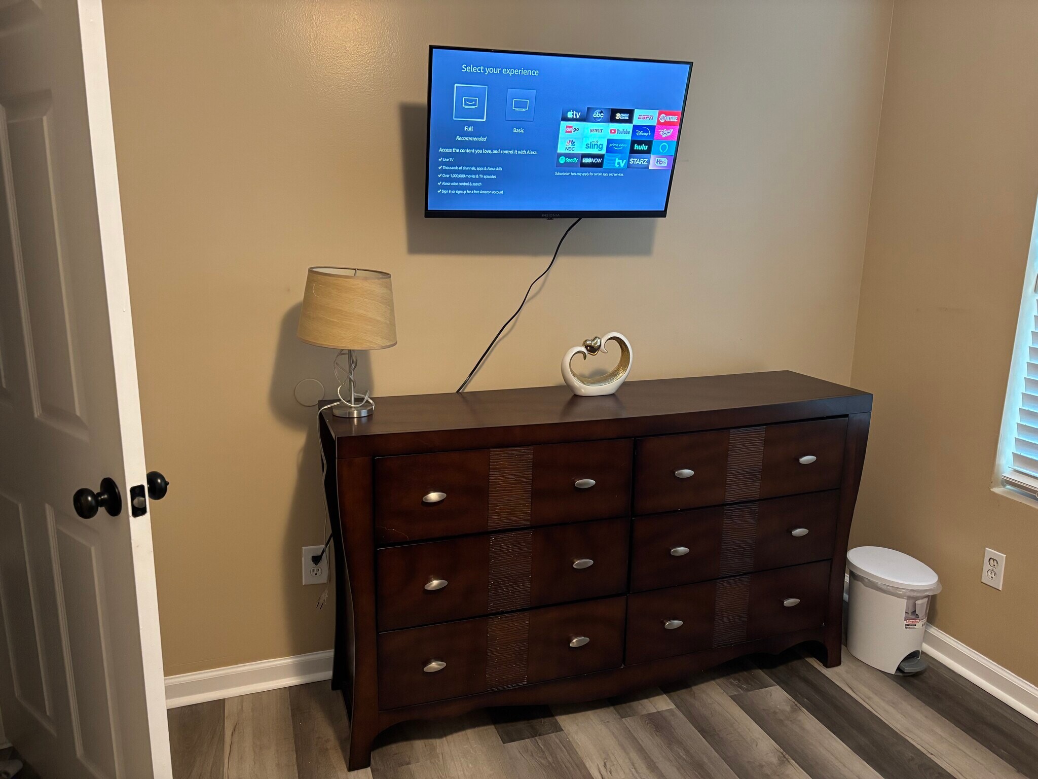 Building Photo - 5104 Fairington Village Dr