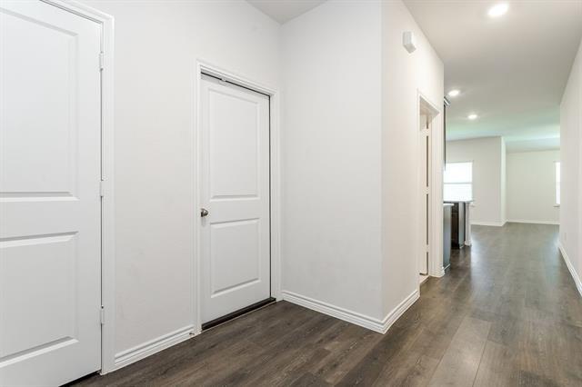 Building Photo - 406 Saddle Club Way
