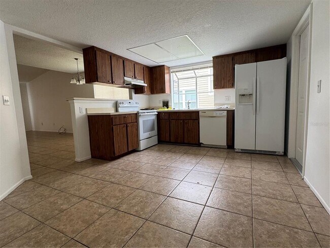 Building Photo - 2352 Pebble Brook Rd