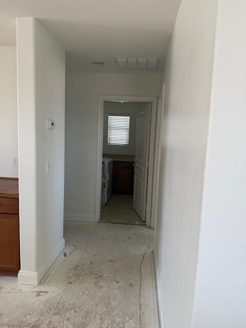 Building Photo - 21351 E Nightingale Rd