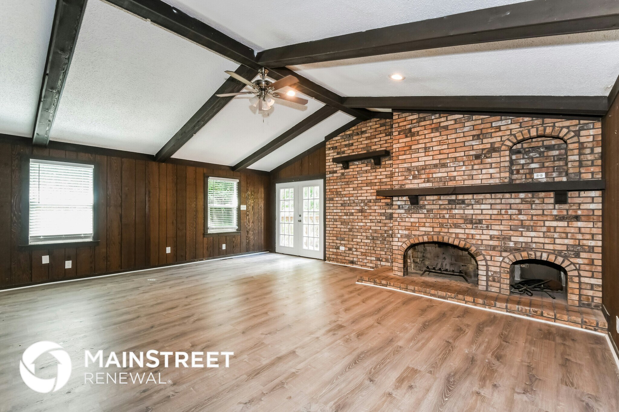 Building Photo - 205 De Smet Dr