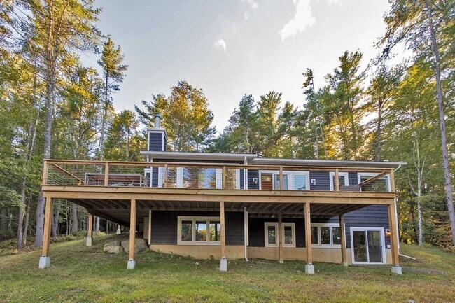 Building Photo - 968 Academy Hill Rd