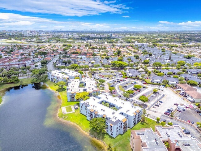 Building Photo - 12239 SW 14th Ln