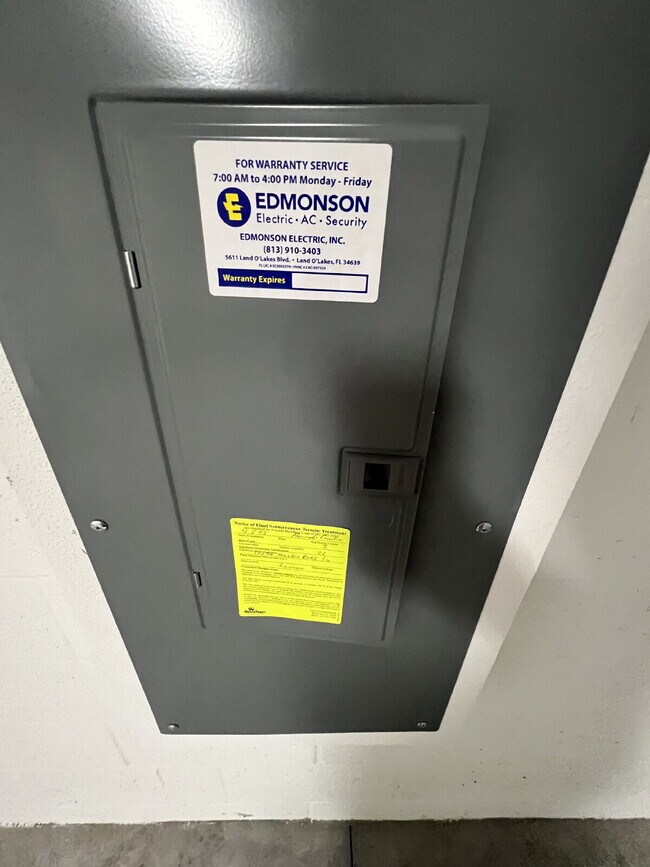 Building Photo - 12796 Weston Oaks Ln