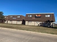 Building Photo - 6405 NW Oak Ave